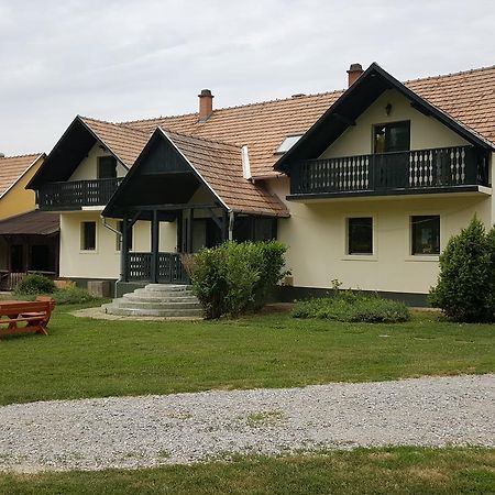 Panzio-Kemping Bekoelce Dış mekan fotoğraf